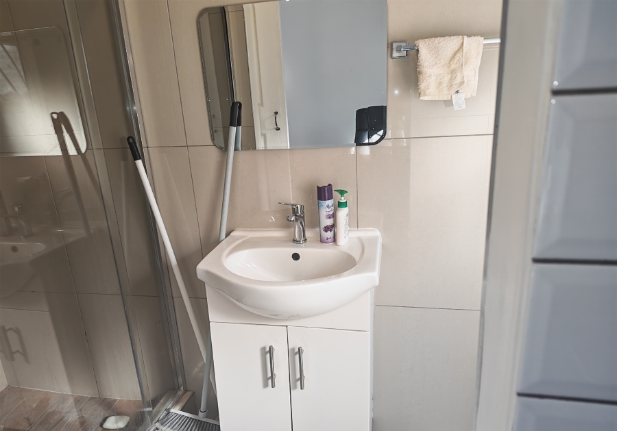 4 Bedroom Property for Sale in Broadlands Village Western Cape